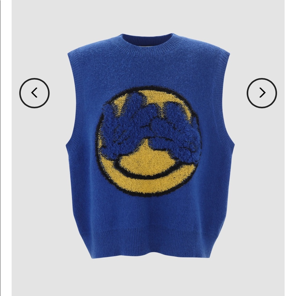 SOLD OUT Don’t look at me sweater vest !!